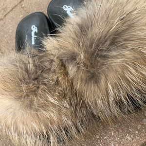 Foxxy Toes real raccoon fur slides